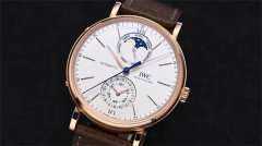 万国腕表表带掉色是啥原因（保养与选购指南）