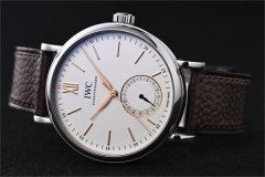 万国机芯生锈解决技巧集锦（保养手表的秘诀与方法）